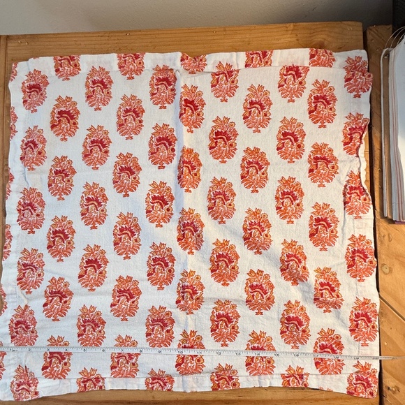 Set of 4 Pottery Barn Sophia Block Print Napkins 20"x20" 100% Cotton - Picture 2 of 3